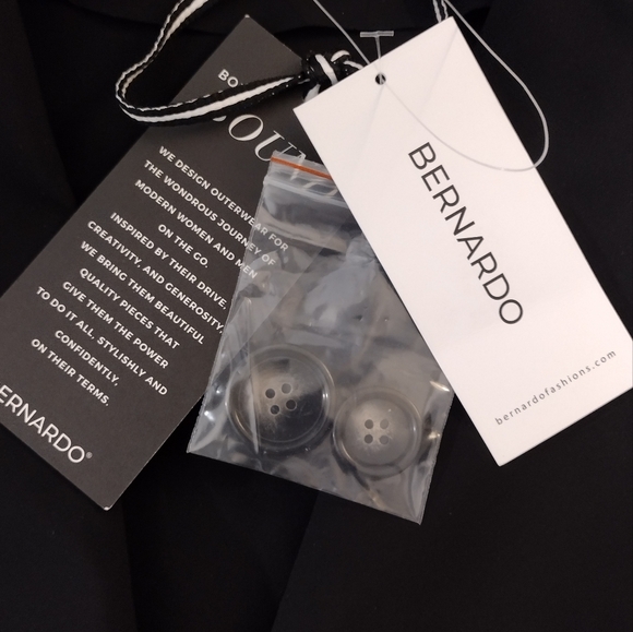 Bernardo Black Stretch Garbardine Trench Coat - Picture 8 of 10